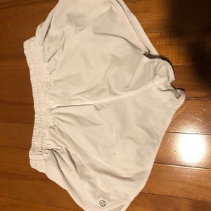white hotty hot shorts from lulu lemon
